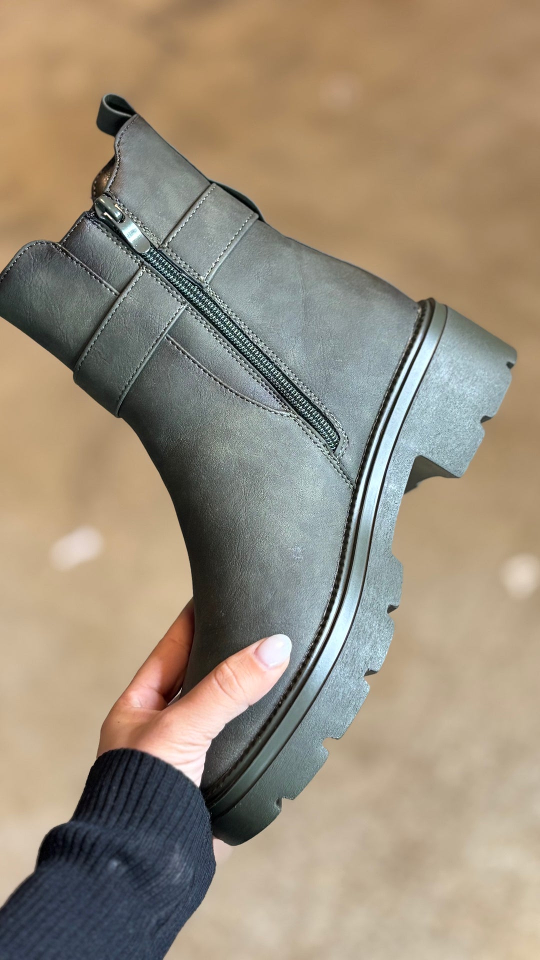 BOTTINES KAKI EN SIMILICUIR AVEC ZIP