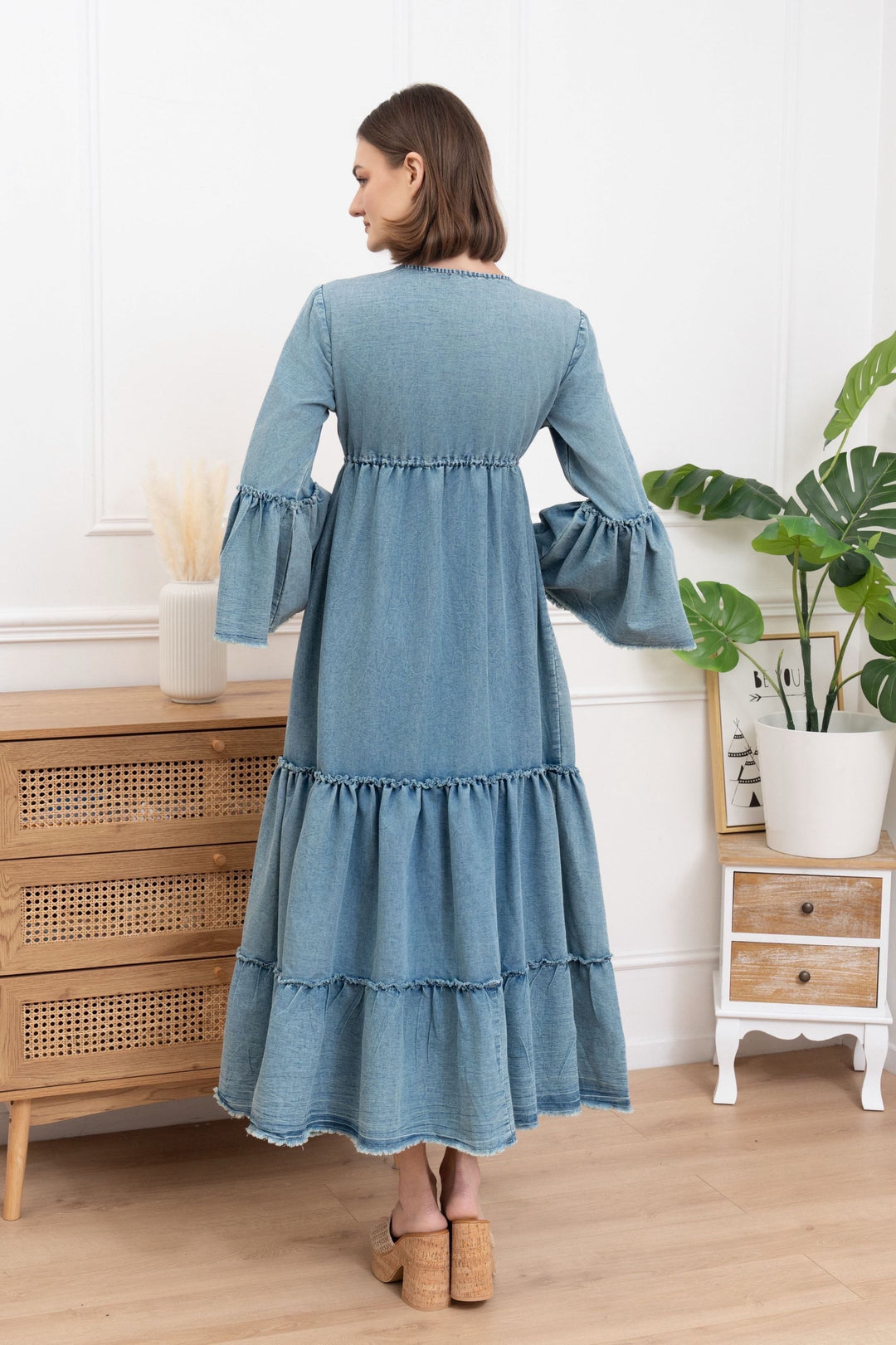 ROBE JENNAH BRODÉE EN JEAN
