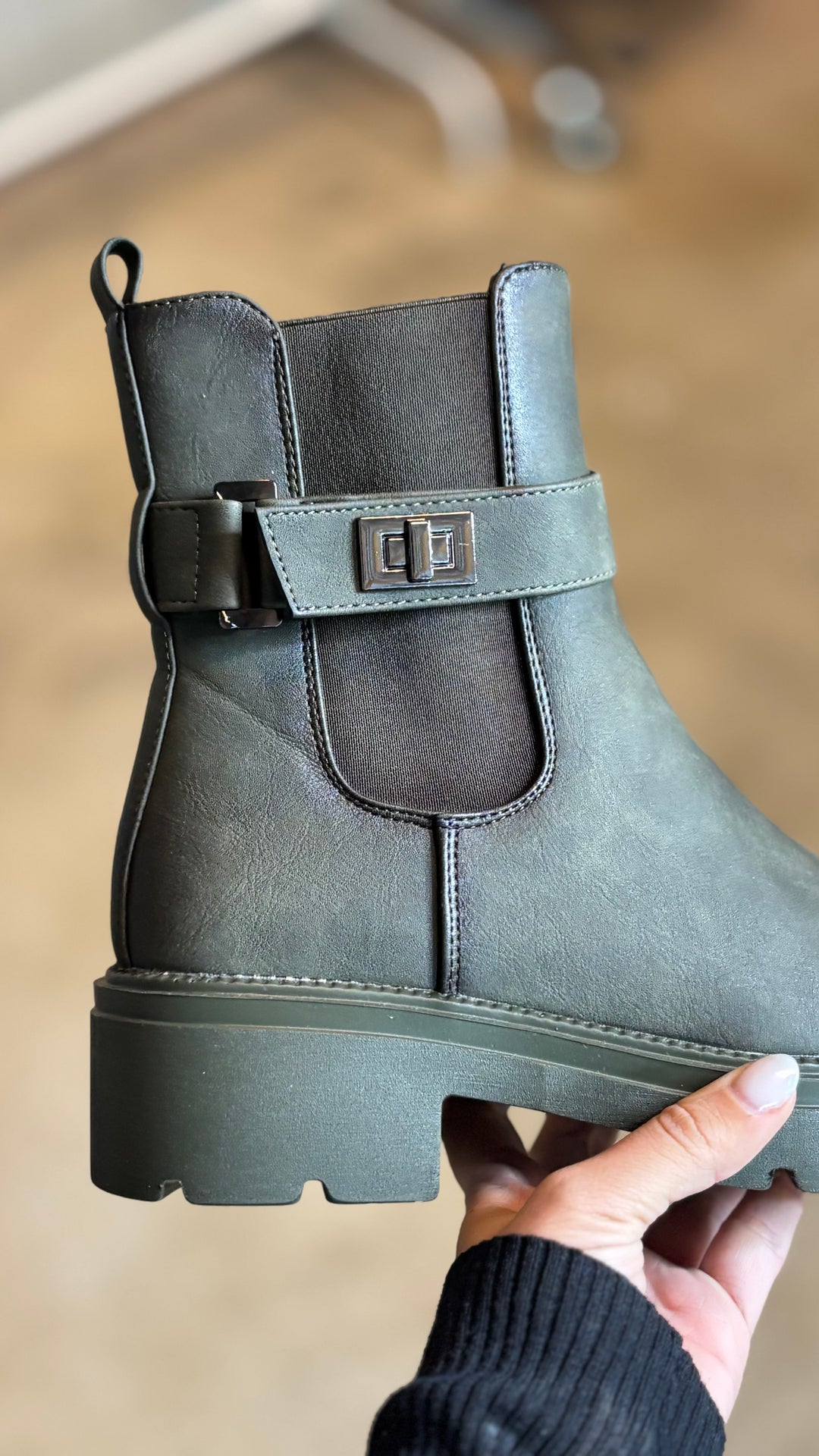 BOTTINES KAKI EN SIMILICUIR AVEC ZIP